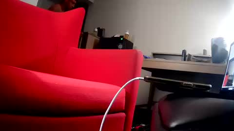 toomuchsmoke online show from October 12, 1:10 am