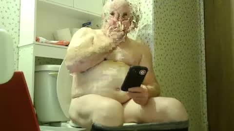 Snapshot of tootyrooty chatting on September 18, 2:08 pm tootyrooty online show from September 18, 2:08 pm