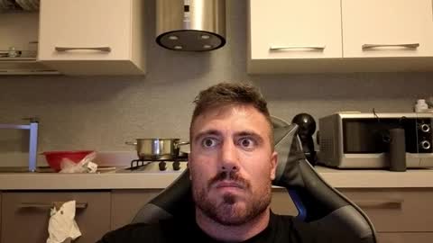 toro_arrapato online show from November 9, 8:35 pm