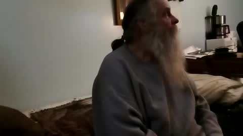 totallyawesome_65 online show from November 23, 4:23 am