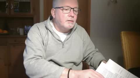 Snapshot of toto758 chatting on December 23, 11:47 am toto758 online show from December 23, 11:47 am