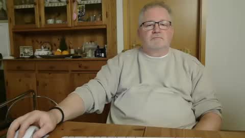 Snapshot of toto758 chatting on January 6, 8:50 pm toto758 online show from January 6, 8:50 pm