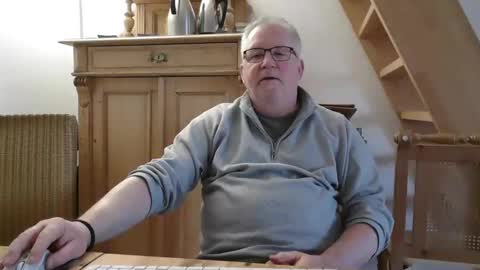 Snapshot of toto758 chatting on February 25, 11:41 am toto758 online show from February 25, 11:41 am