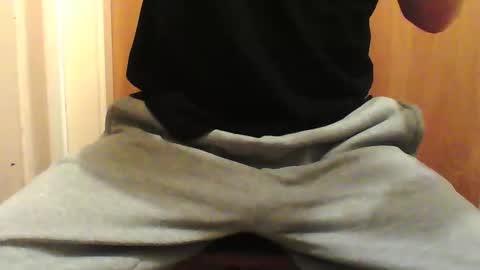 trackielad online show from December 4, 7:34 pm