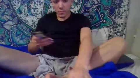 Treetrunxx online show from November 19, 8:09 pm