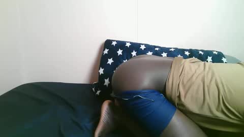 Tris6 online show from February 16, 9:02 pm