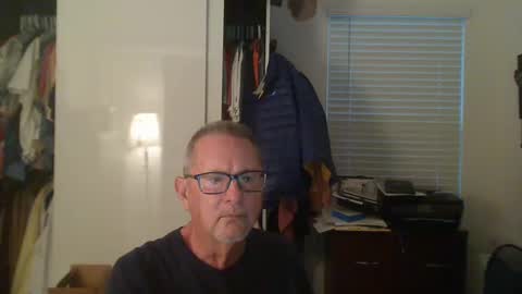 Snapshot of troffer1020 chatting on February 11, 11:22 pm Troffer online show from February 11, 11:22 pm