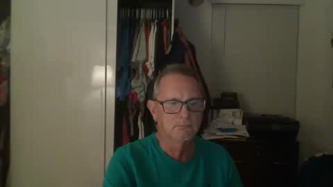 Snapshot of troffer1020 chatting on February 4, 4:37 am Troffer online show from February 4, 4:37 am