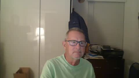 Snapshot of troffer1020 chatting on February 14, 1:13 am Troffer online show from February 14, 1:13 am