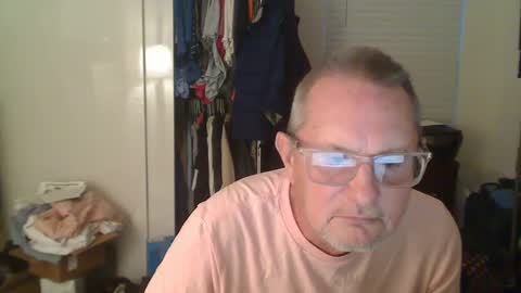 Snapshot of troffer1020 chatting on January 13, 10:56 pm Troffer online show from January 13, 10:56 pm