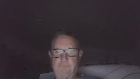 Snapshot of troffer1020 chatting on December 11, 2:11 am Troffer online show from December 11, 2:11 am
