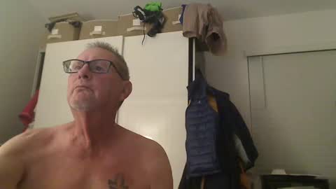 Snapshot of troffer1020 chatting on September 9, 1:38 am Troffer online show from September 9, 1:38 am