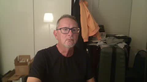 Snapshot of troffer1020 chatting on December 20, 1:36 am Troffer online show from December 20, 1:36 am