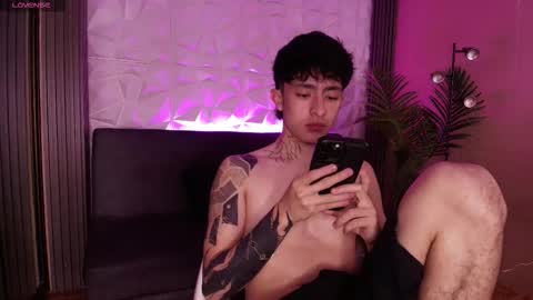 Troy online show from November 29, 9:17 pm