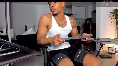 Snapshot of troywesly_ chatting on September 24, 1:49 am Troy wesly online show from September 24, 1:49 am