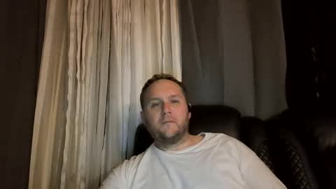 Snapshot of truthiness2019 chatting on November 1, 6:28 am truthiness2019 online show from November 1, 6:28 am