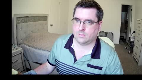 tstwbtsb online show from April 28, 3:39 pm