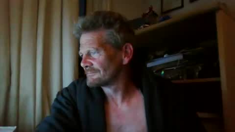 Snapshot of ttb2769 chatting on September 27, 5:38 am ttb2769 online show from September 27, 5:38 am