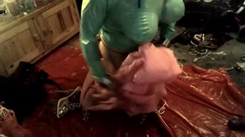 Tullen online show from November 18, 3:43 am