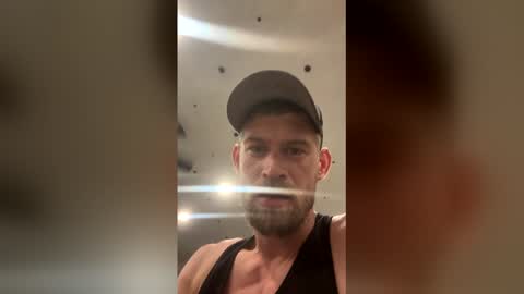 turkeyjerky92 online show from April 3, 8:11 am