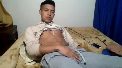 Snapshot of tuvergarica69 chatting on March 8, 11:07 pm tuvergarica69 online show from March 8, 11:07 pm