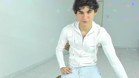 Twink Waldorf online show from September 16, 12:44 am