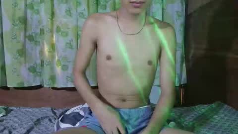 twinkbaby_yuno online show from June 3, 8:36 pm