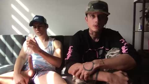 Derrick online show from November 1, 9:08 pm