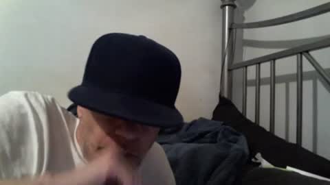 twistedvanilla online show from November 30, 9:22 am