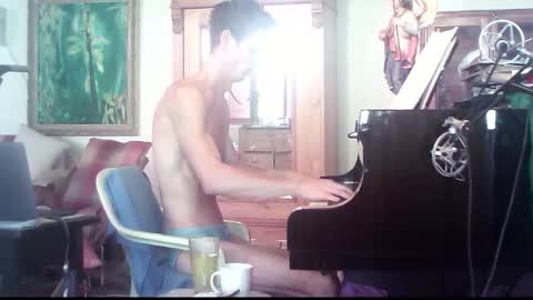 TobeBritta online show from December 14, 4:25 pm