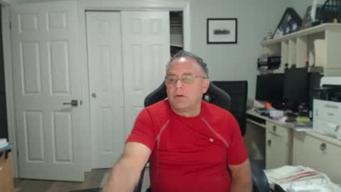 Twopeopleinlove online show from October 9, 10:20 am