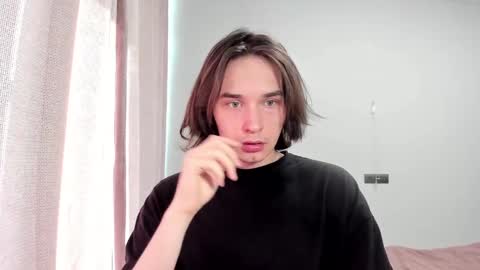 Snapshot of tyler__johnson chatting on February 25, 10:04 am Tyler johnson online show from February 25, 10:04 am