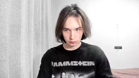 Snapshot of tyler__johnson chatting on February 11, 2:24 pm Tyler johnson online show from February 11, 2:24 pm