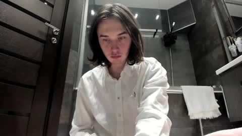 Snapshot of tyler__johnson chatting on January 5, 1:56 am Tyler johnson online show from January 5, 1:56 am