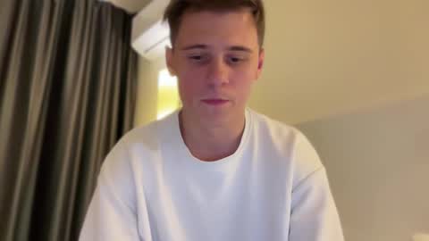 Snapshot of tyler_garrner chatting on October 4, 5:29 pm tyler_garrner online show from October 4, 5:29 pm