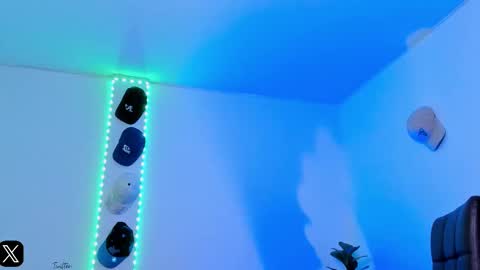 Tyler online show from November 25, 12:23 am