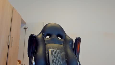     online show from January 22, 6:31 pm