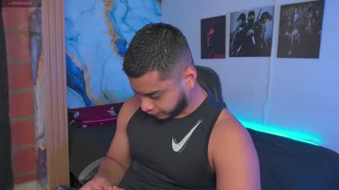 Snapshot of tyler_price01 chatting on September 26, 5:32 pm Tyler online show from September 26, 5:32 pm