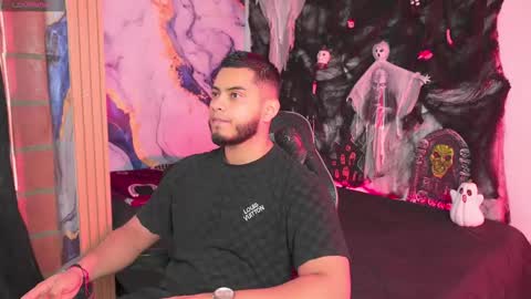 Snapshot of tyler_price01 chatting on October 5, 5:39 pm Tyler online show from October 5, 5:39 pm