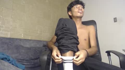 tyler_wolf_1 online show from November 21, 3:22 pm