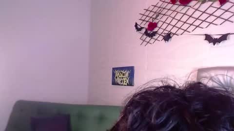 tyler_wolf_1 online show from October 27, 12:29 pm
