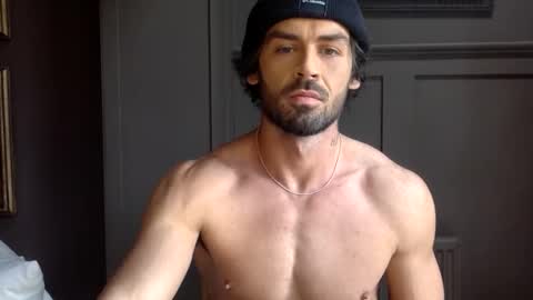 tylerjamesxxx_ online show from September 11, 9:30 am