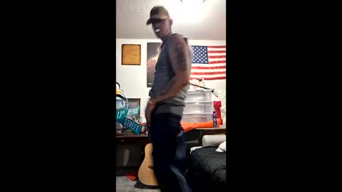 tylertytyler online show from May 11, 1:07 am
