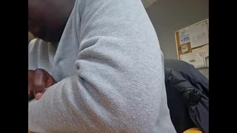Snapshot of tyroneall chatting on March 7, 1:51 pm tyroneall online show from March 7, 1:51 pm
