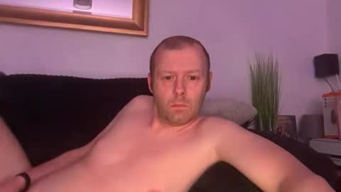 ukmatty3 online show from April 8, 11:13 pm