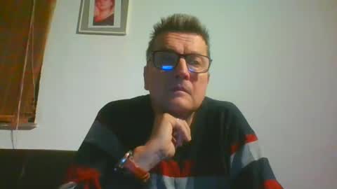 ulmeni4 online show from January 3, 3:55 pm
