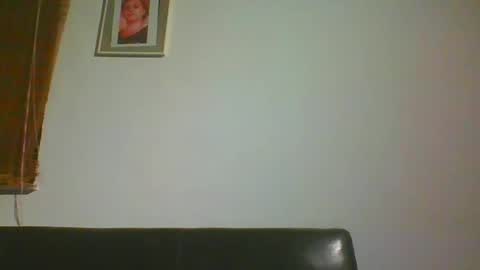 ulmeni4 online show from January 1, 4:18 pm
