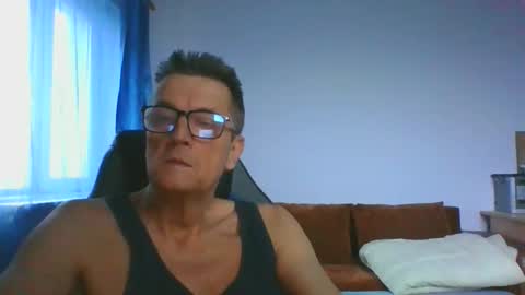 ulmeni4 online show from November 25, 6:15 am