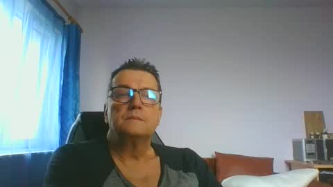 ulmeni4 online show from January 7, 7:43 am
