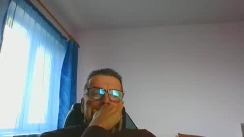 ulmeni4 online show from December 6, 11:00 am